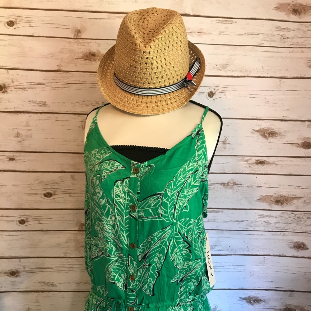 Roxy Dress XL runs like a large